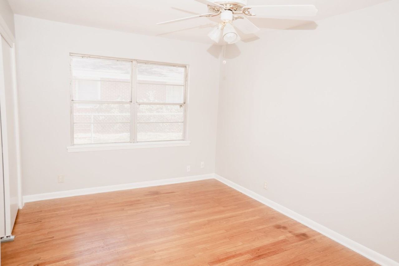 825 Cardinal St - Photo 4 of 11