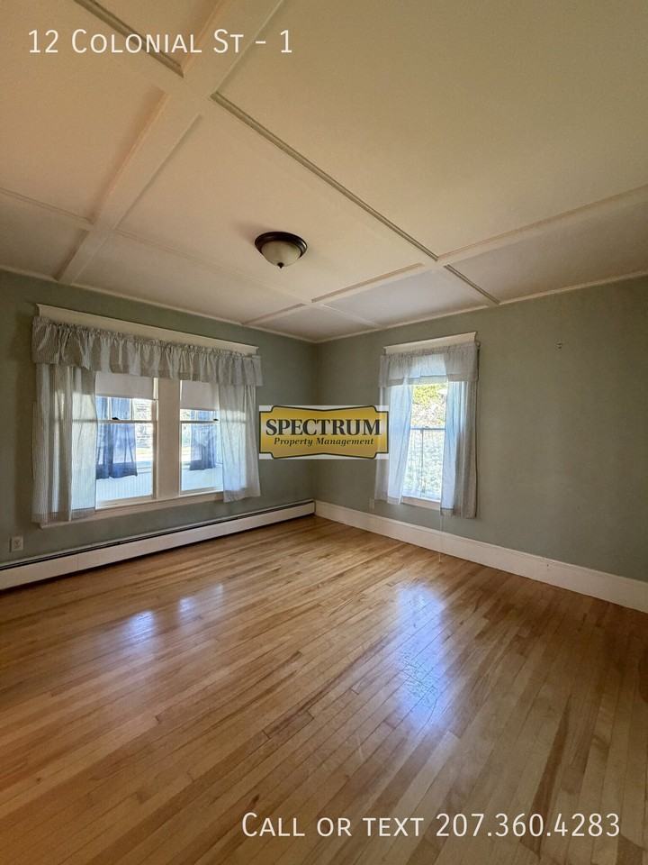 12 Colonial St #1 - Photo 6 of 11