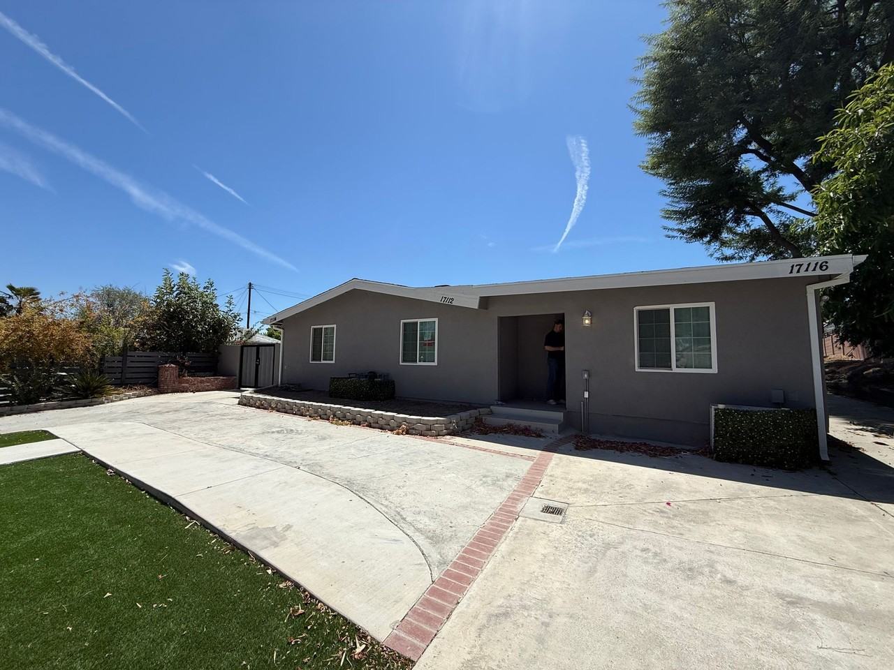 17116 Ceredo Pl - Photo 2 of 16