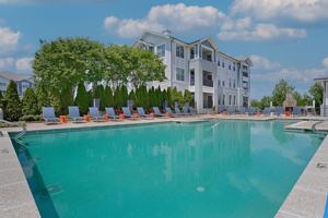 featured image of 6450 Viewpointe Cir