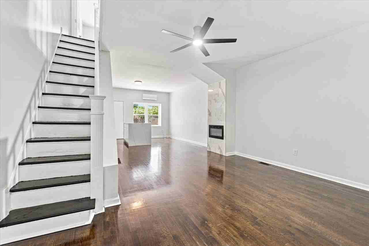 1032 S Frazier St - Photo 2 of 13