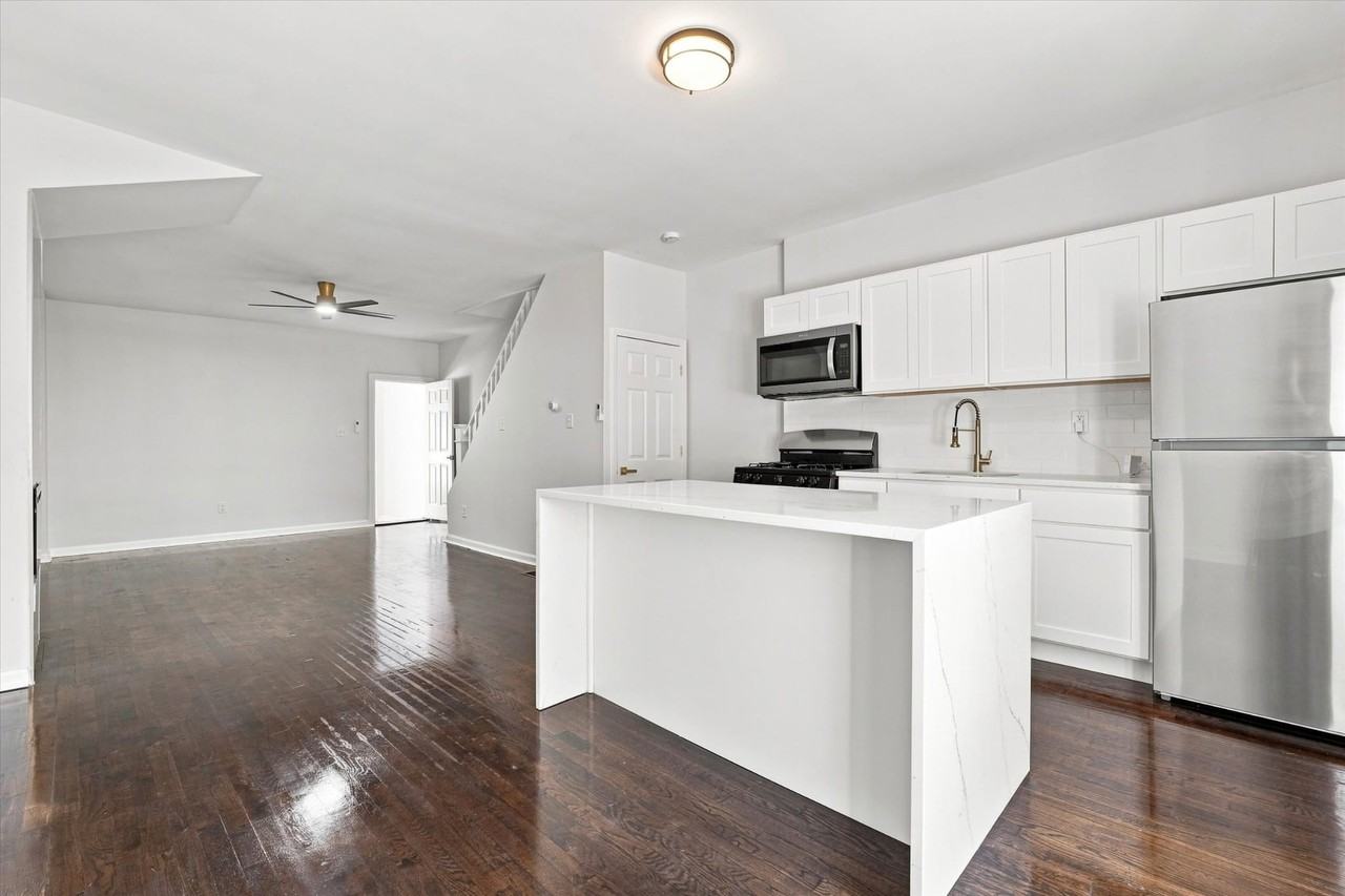 1032 S Frazier St - Photo 4 of 13