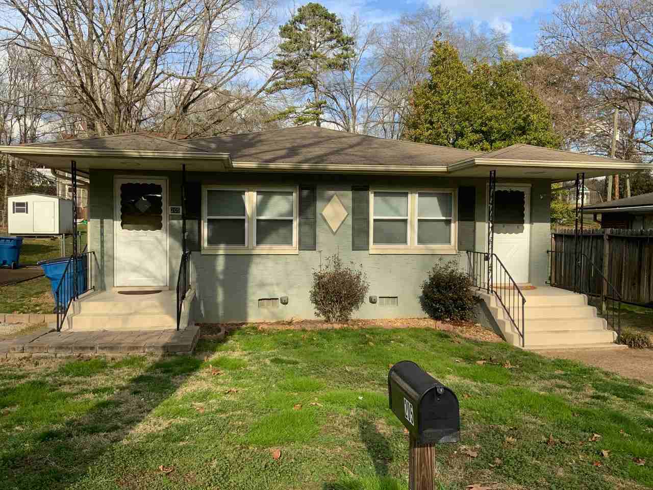 205 Crisman St - Photo 3 of 14
