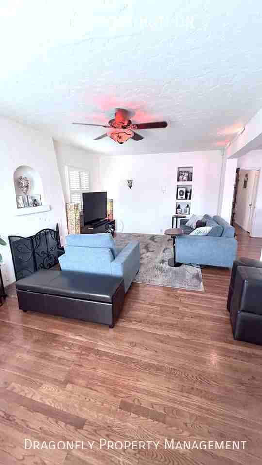 4955 Marlborough Dr - Photo 6 of 29
