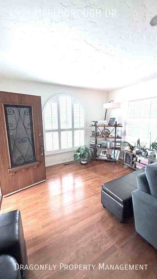 4955 Marlborough Dr - Photo 7 of 29