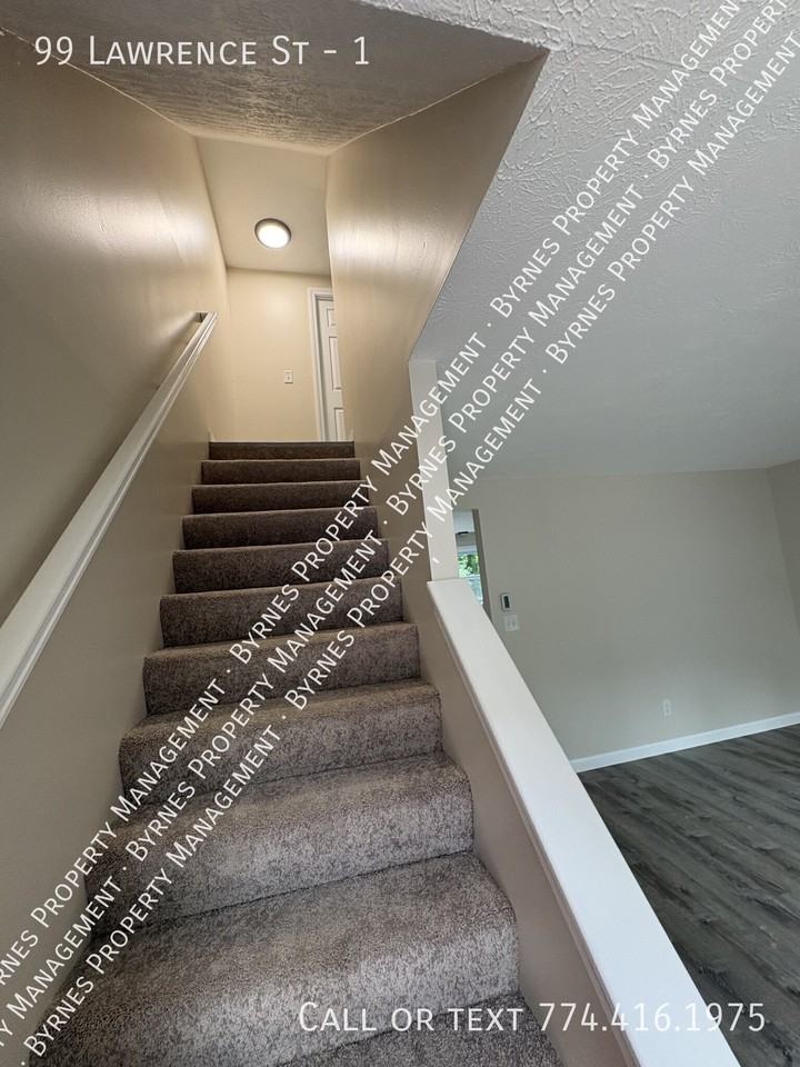 99 Lawrence St #1 - Photo 3 of 8