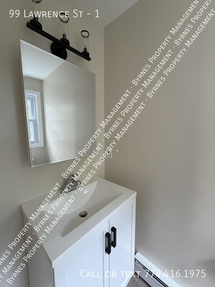 99 Lawrence St #1 - Photo 6 of 8
