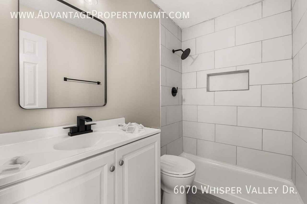 6070 Whisper Valley Dr - Photo 5 of 20