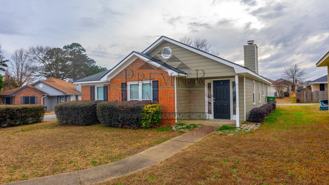 7039 Stoneybrook Dr - Photo 1 of 1