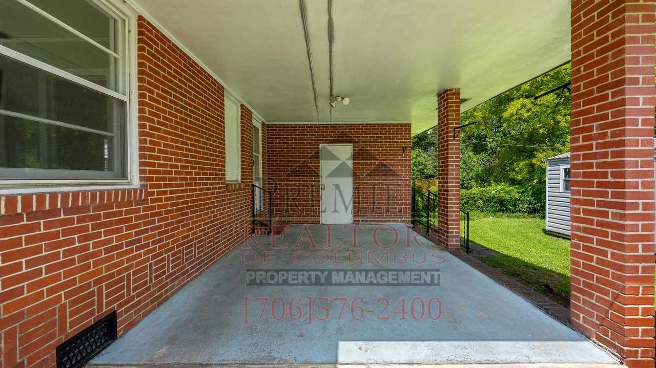 1819 Rosemary Ln - Photo 3 of 29