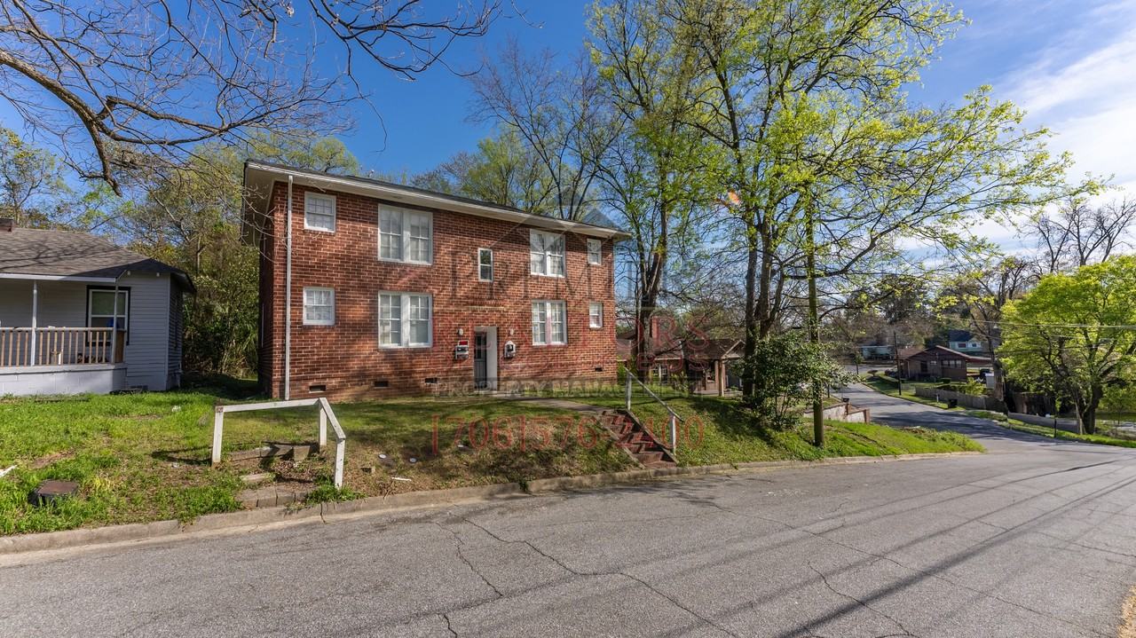 852 Fulton Ave #D - Photo 4 of 19