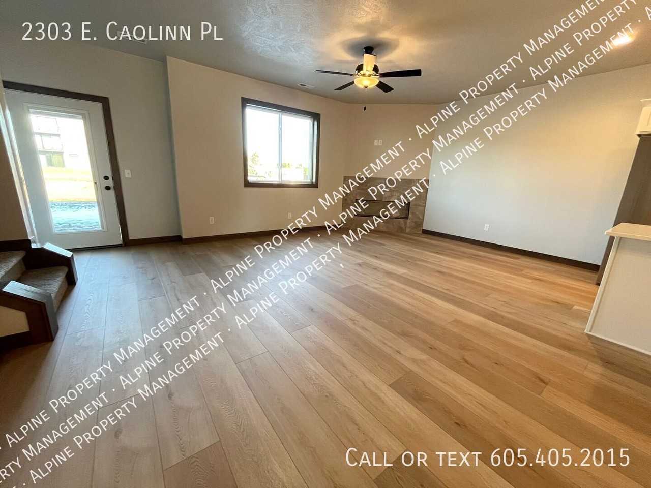 2303 Caolinn Pl - Photo 5 of 28