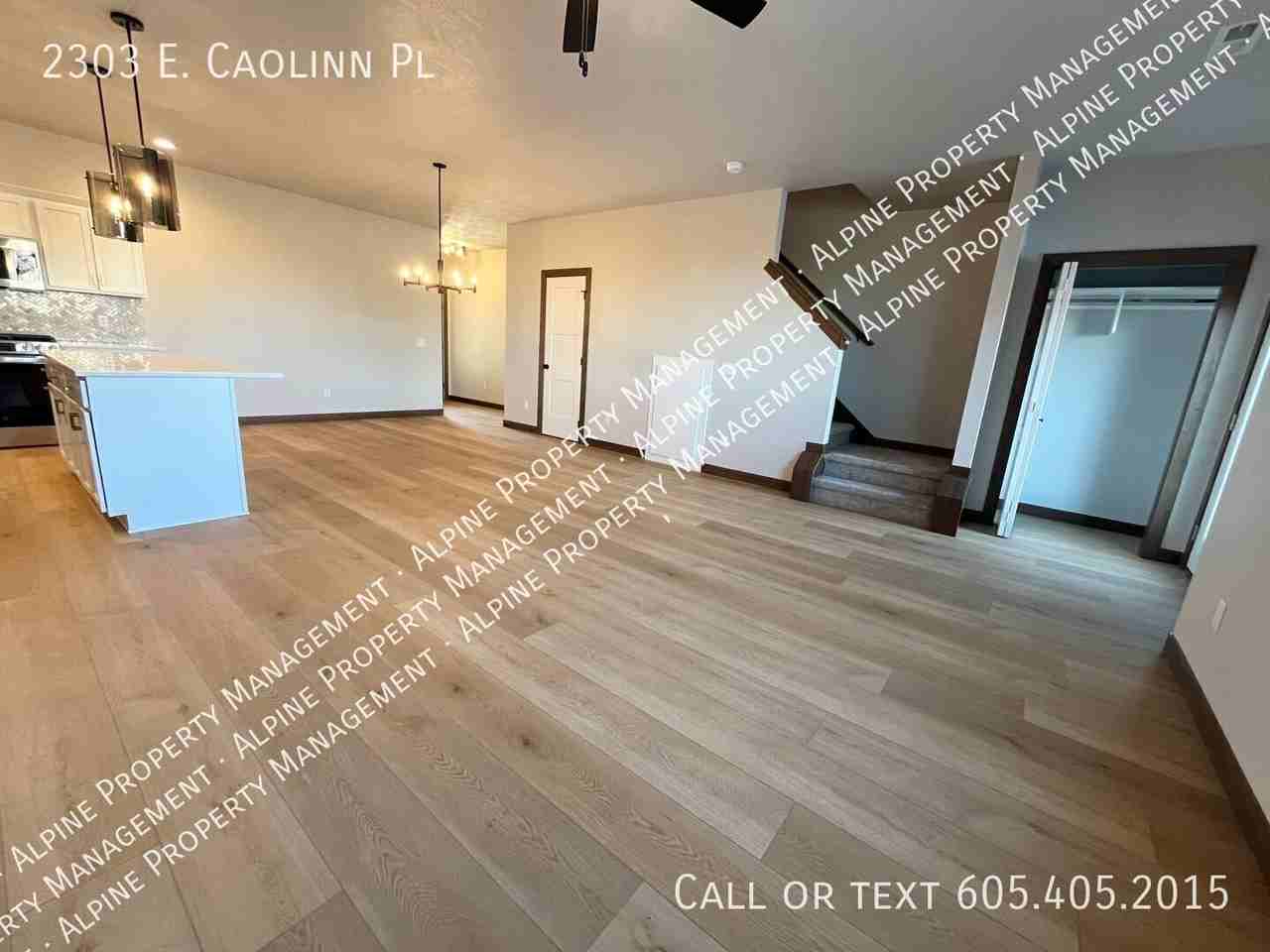 2303 Caolinn Pl - Photo 7 of 28
