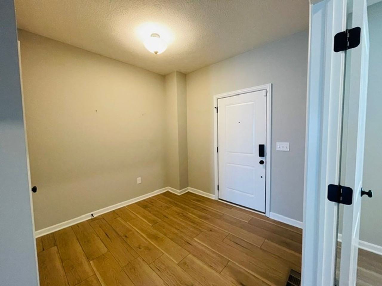 91 Sienna Glenn Dr - Photo 3 of 39