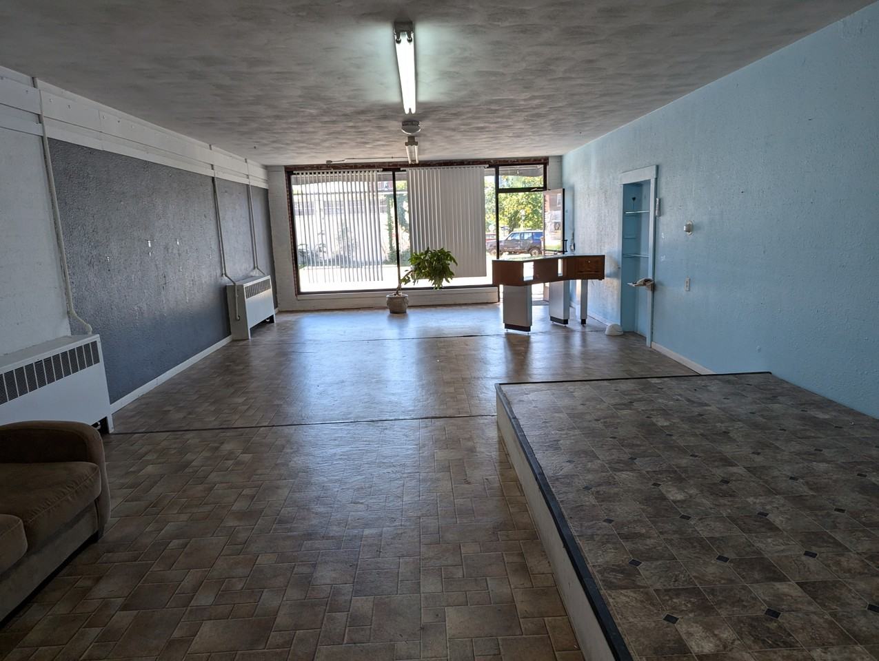 221 South Locust Street - Photo 2 of 10