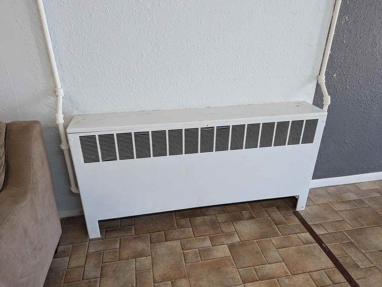 221 South Locust Street - Photo 5 of 10