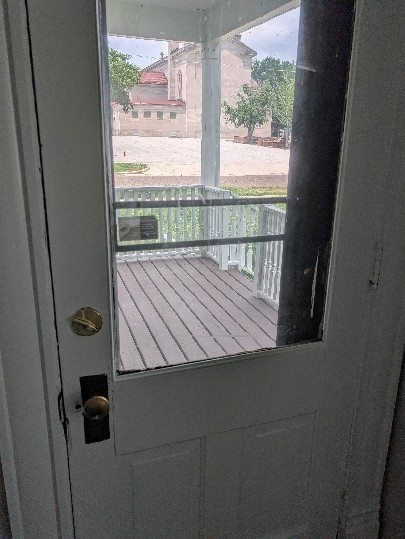 405 West White Street - Photo 6 of 39