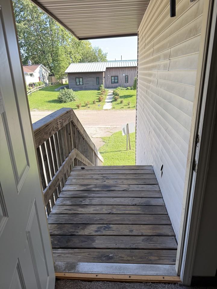 273 Keystone Drive - Photo 3 of 50