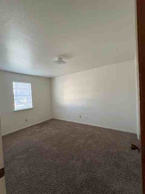 208 Veterans Ave - Photo 2 of 14