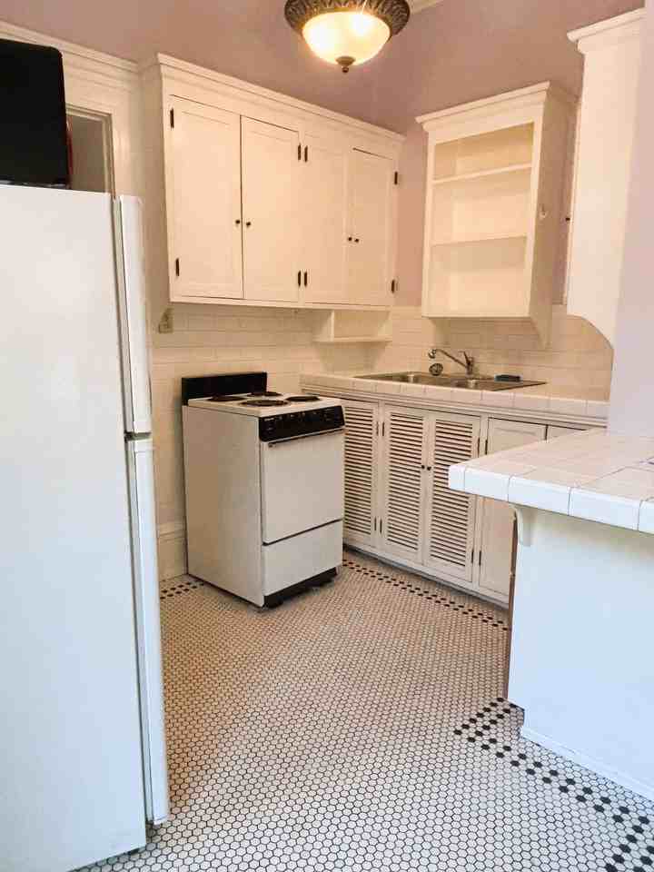 135 E Center St - STB - Photo 7 of 11