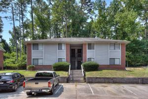 featured image of 3510 Woodlake Rd