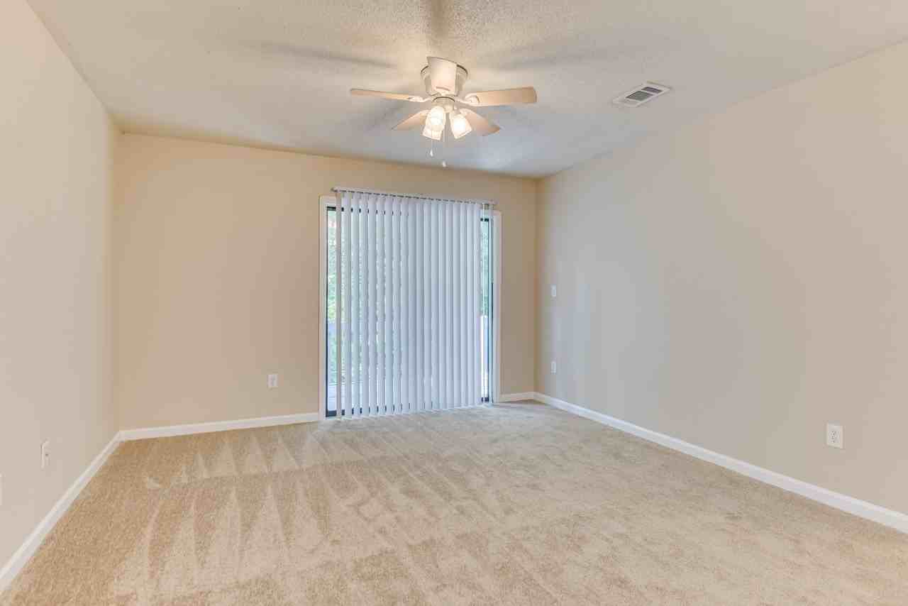 Woodlake Apartments - Photo 4 of 25