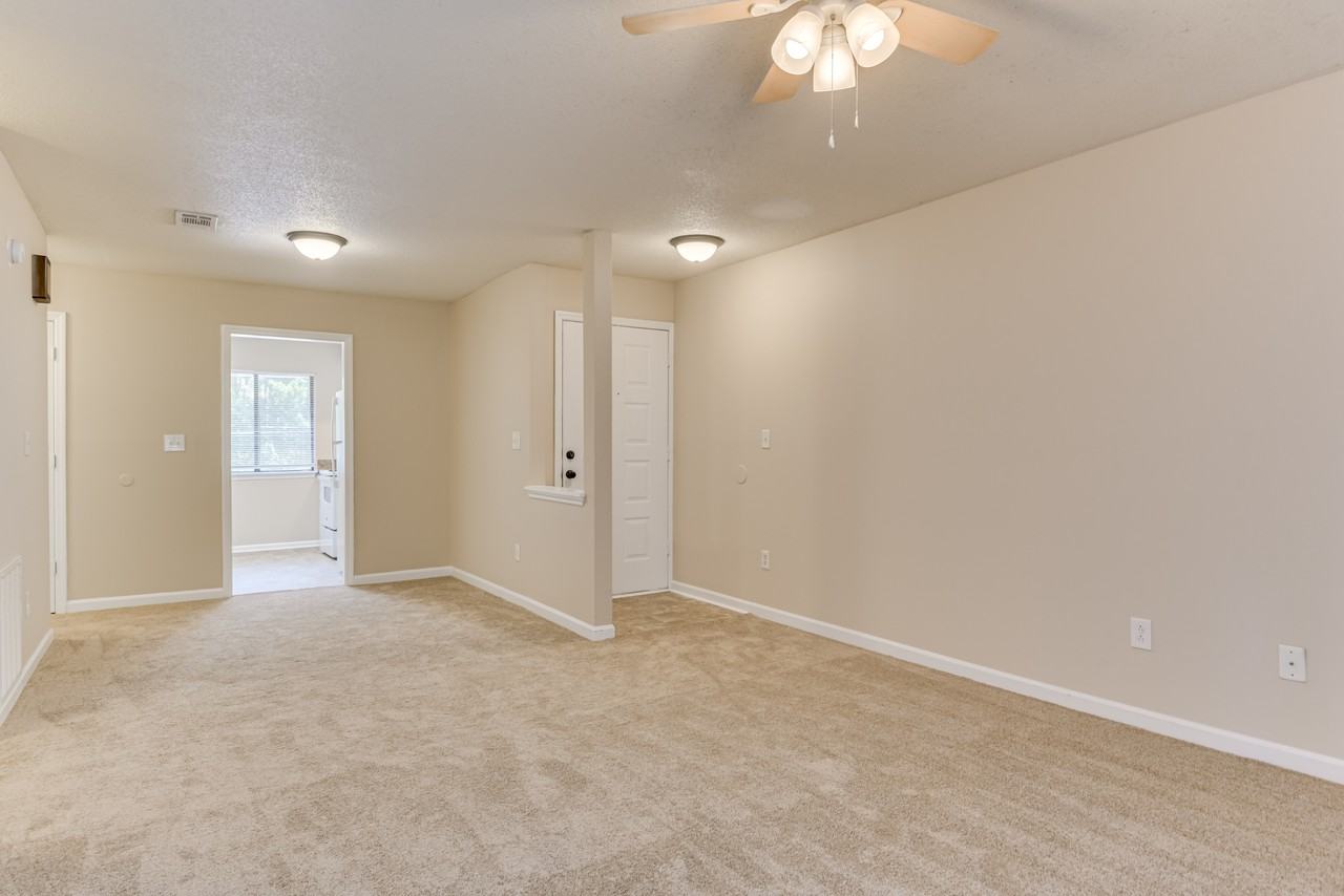 Woodlake Apartments - Photo 6 of 25