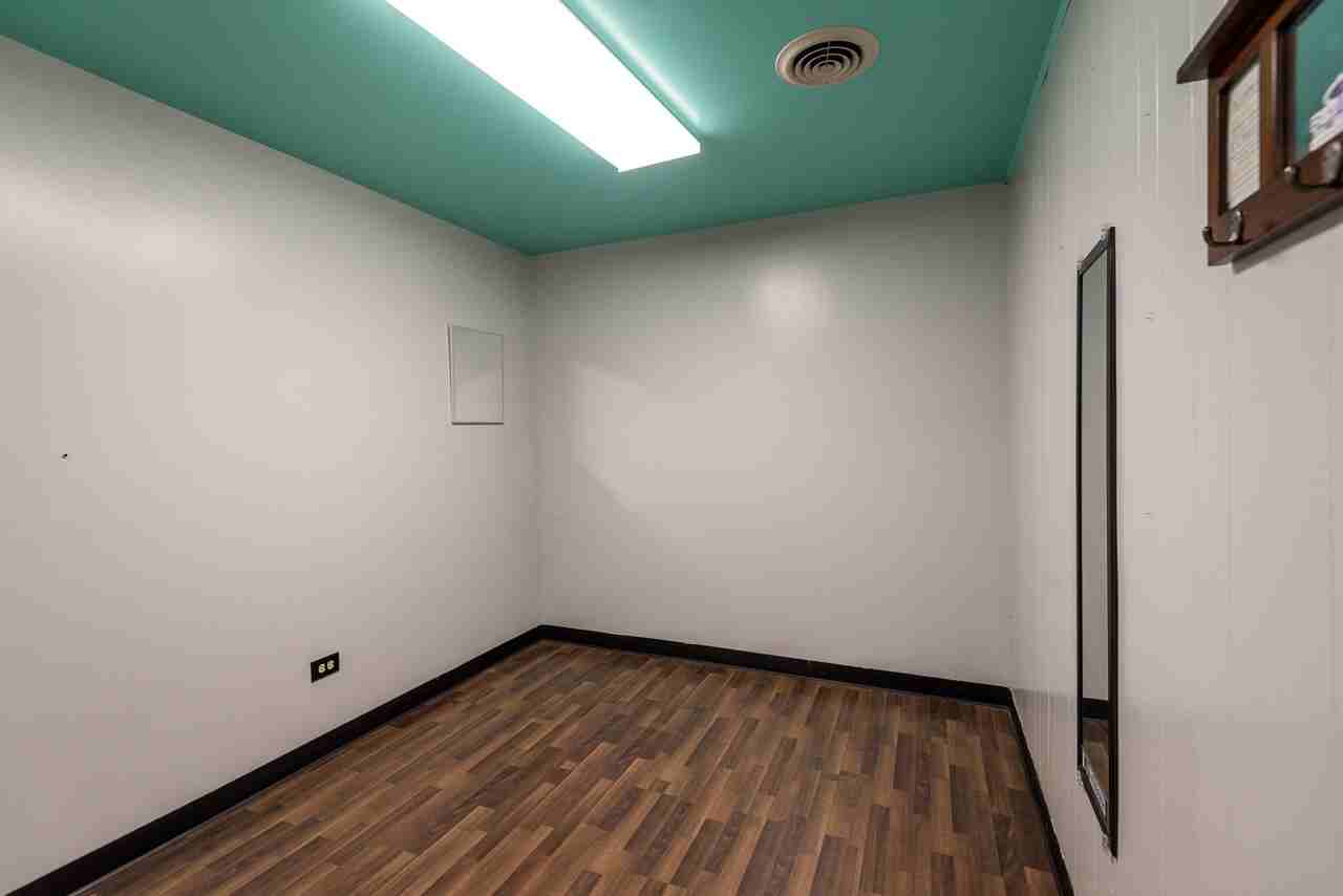 819 1st Avenue South - Photo 7 of 7