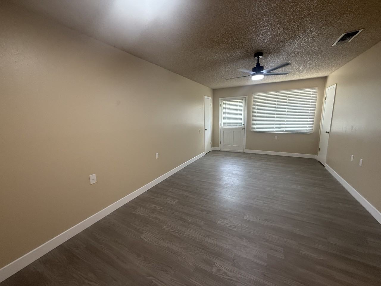 401 Lange Road - Photo 3 of 20