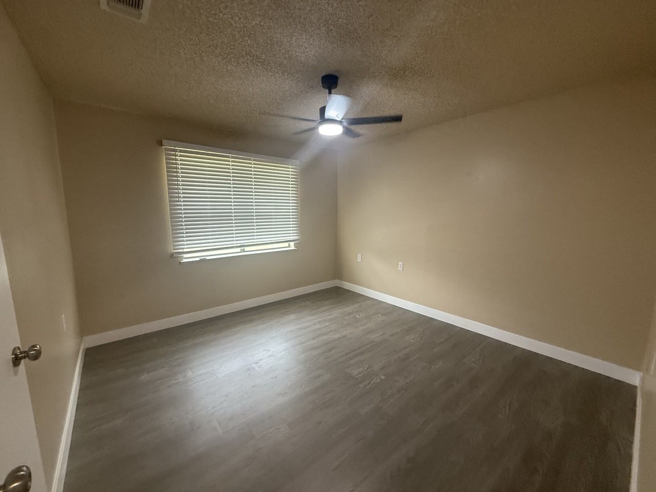 401 Lange Road - Photo 6 of 20