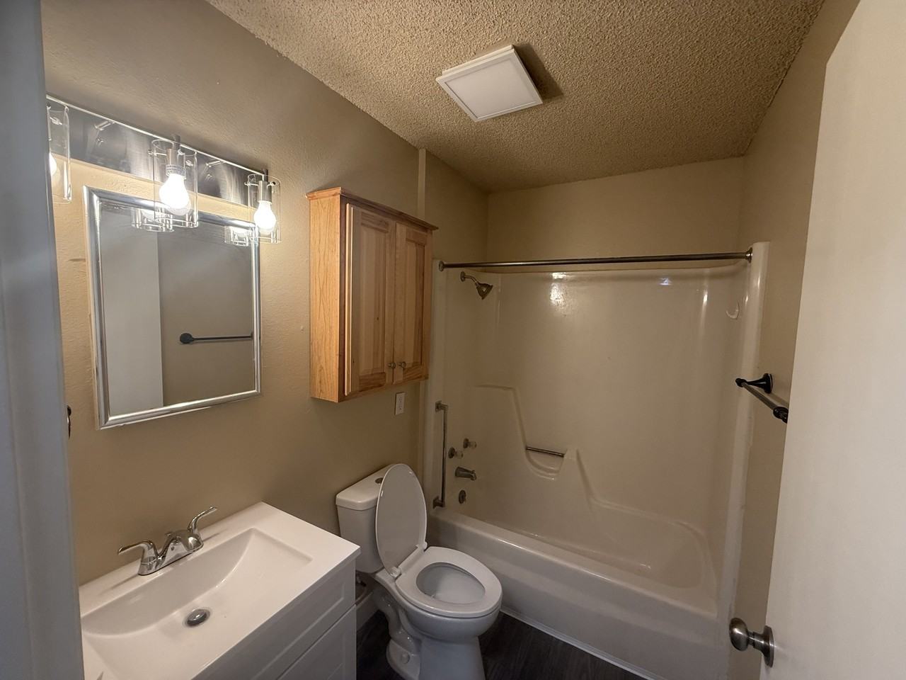 401 Lange Road - Photo 7 of 20