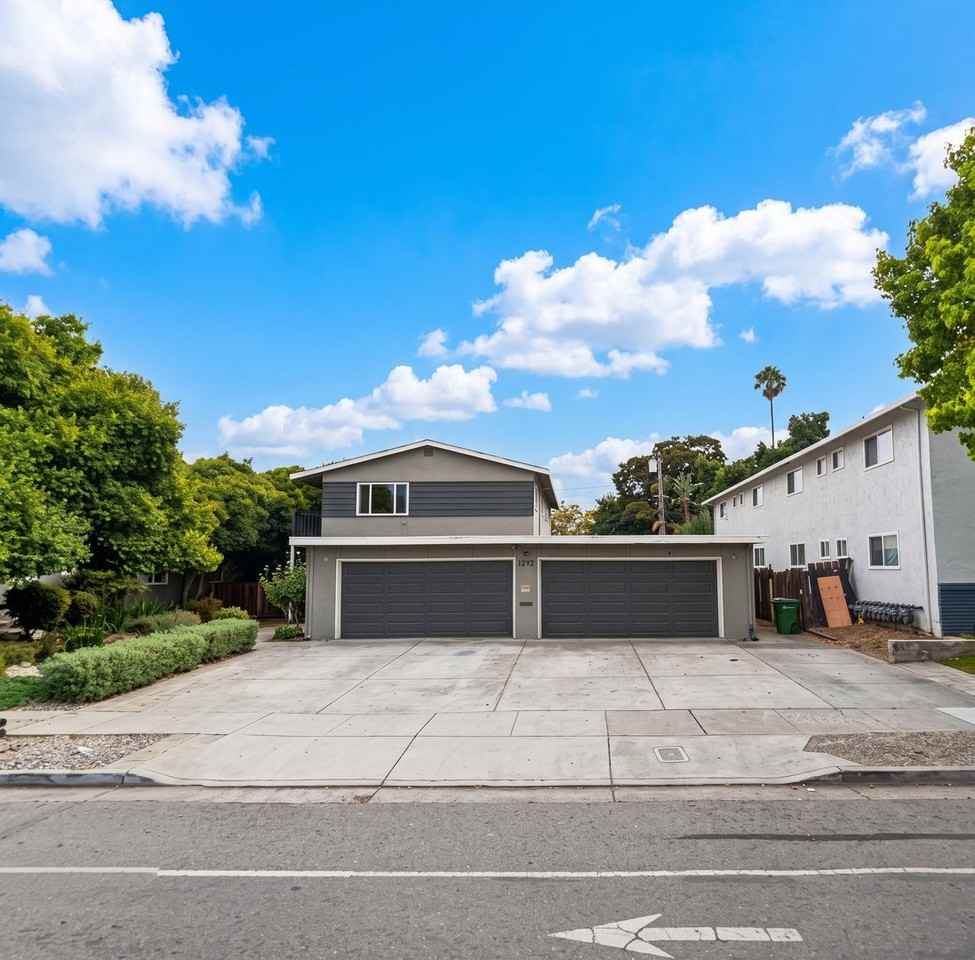1182 W Hamilton Ave