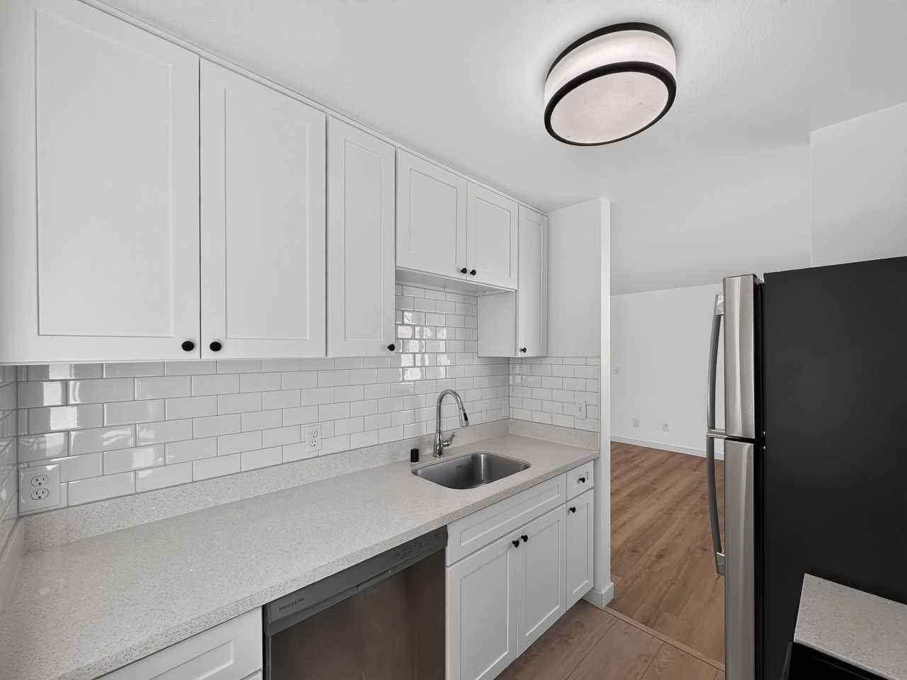 2140 SW Holden St, Seattle - Photo 5 of 35