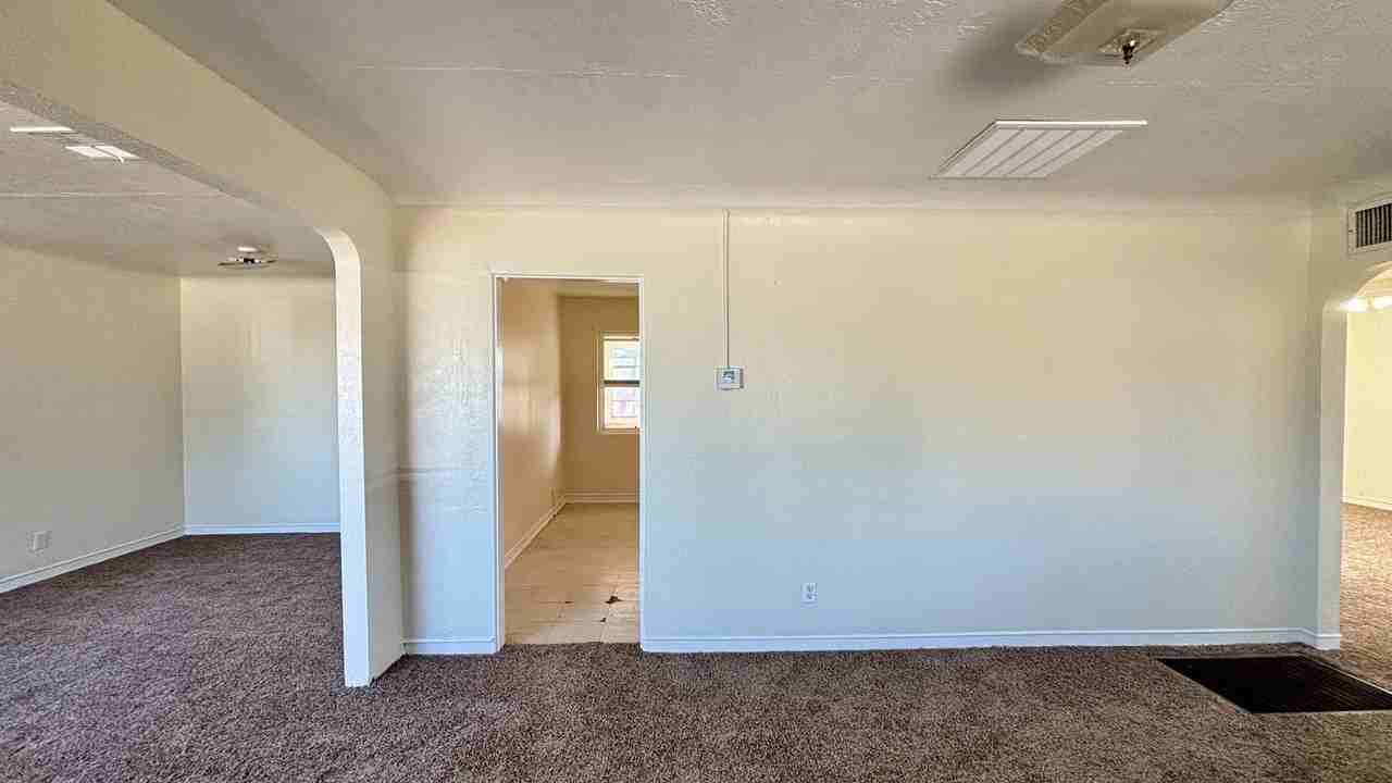 8033 Carpenter Drive - Photo 6 of 38