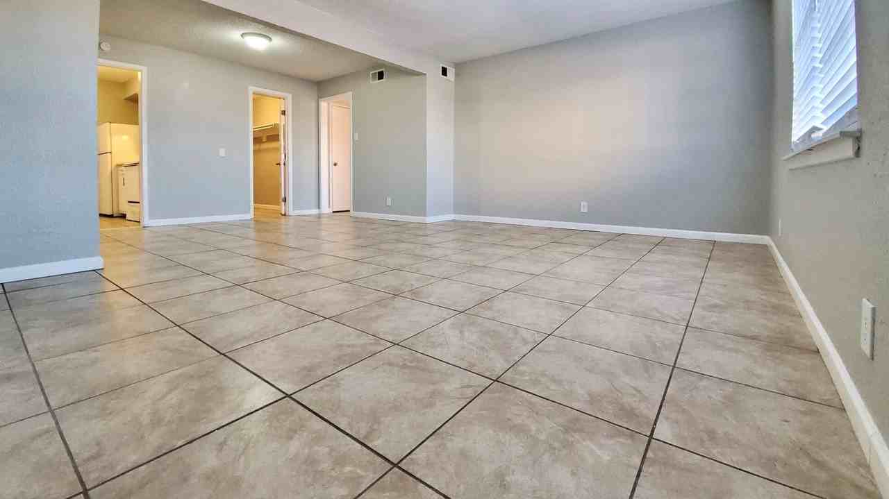 Briarwood Village Apartments - Photo 2 of 50