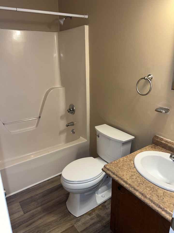 Nottingham Apartments - Photo 4 of 13