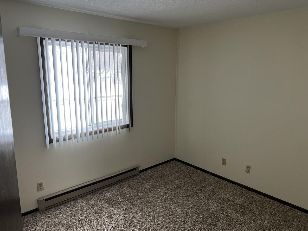 365 Baldwin Ave NW - Photo 5 of 15
