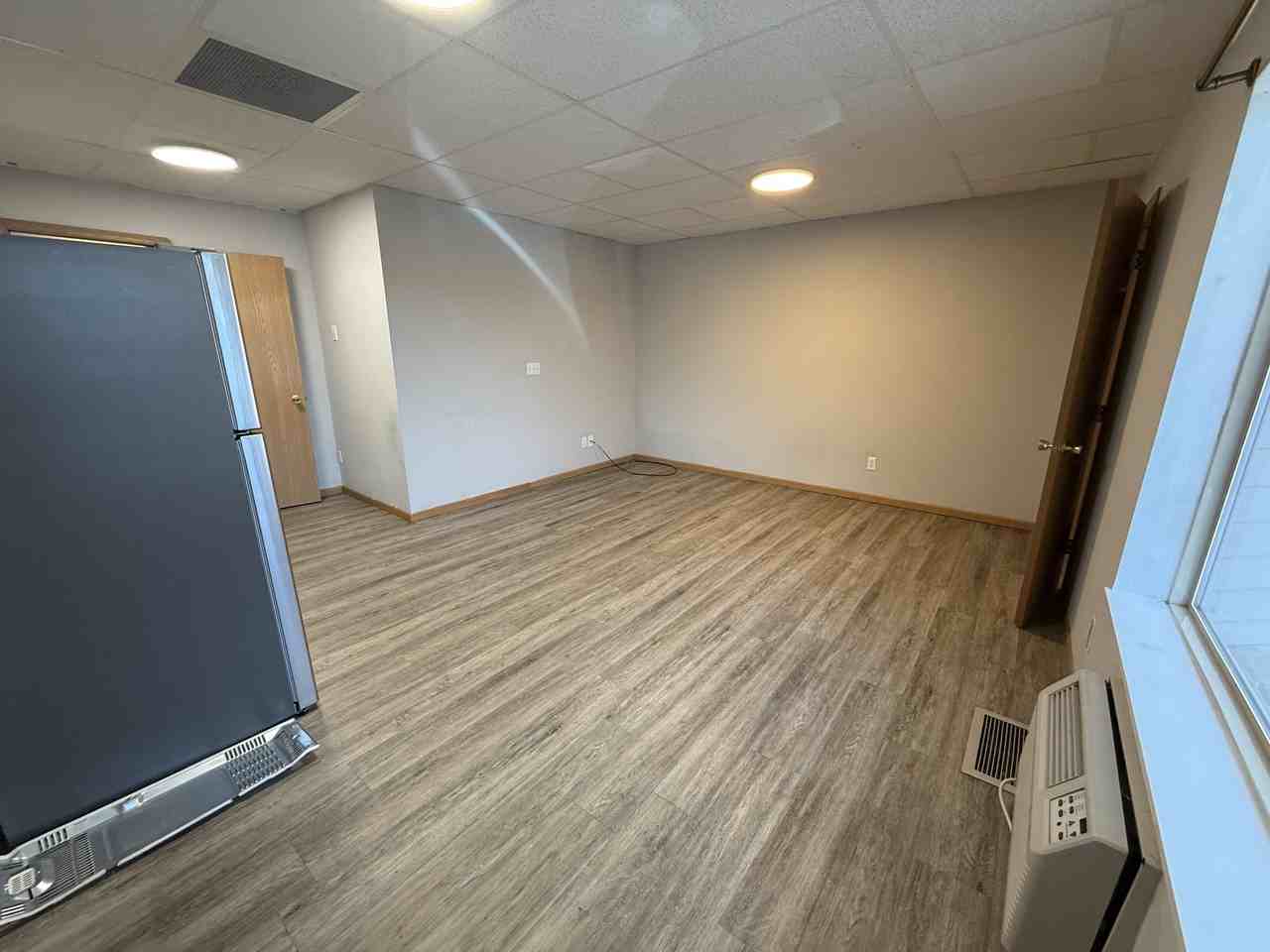 810 Mandeville Lane - Photo 4 of 50