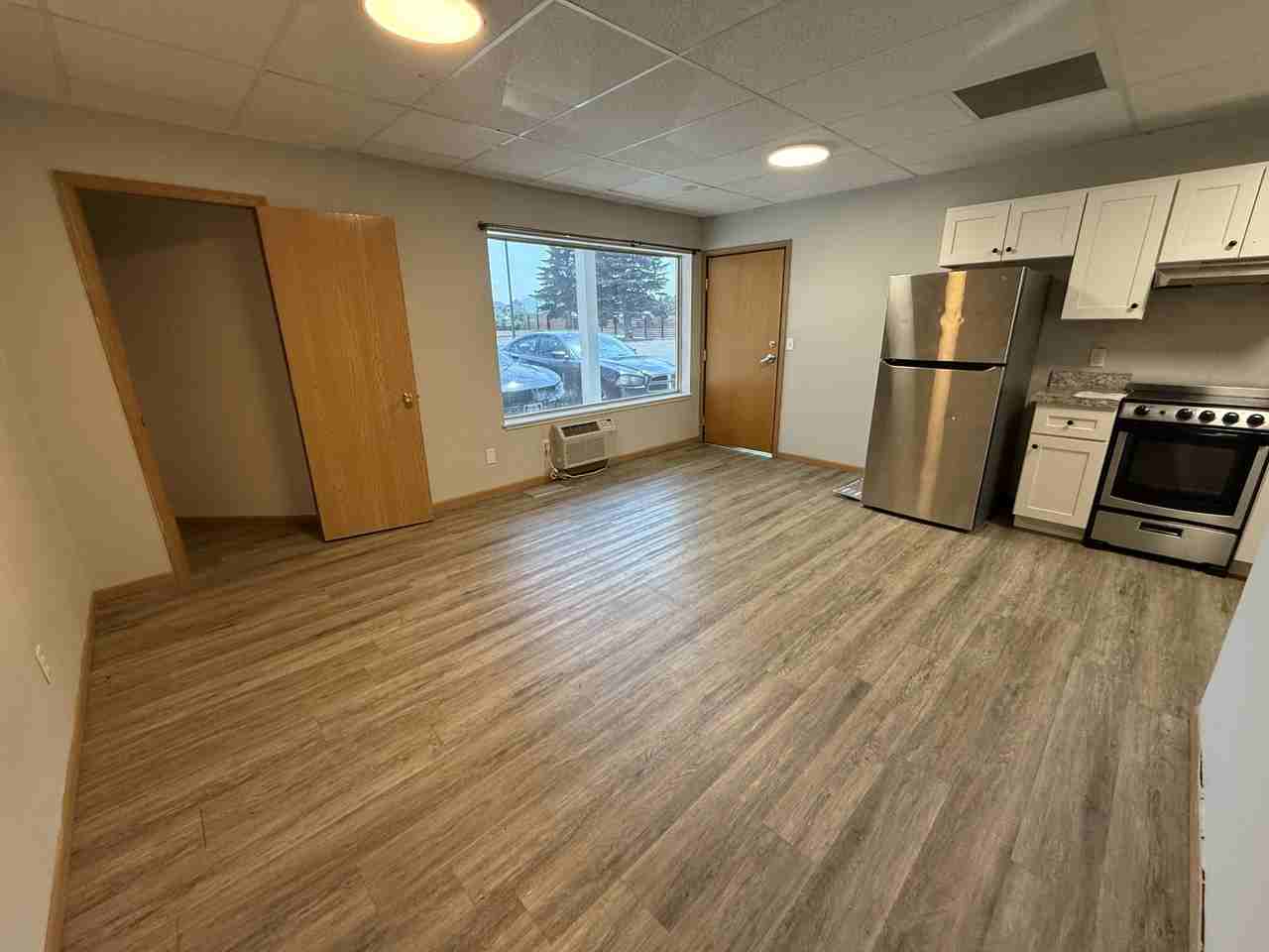 810 Mandeville Lane - Photo 6 of 50