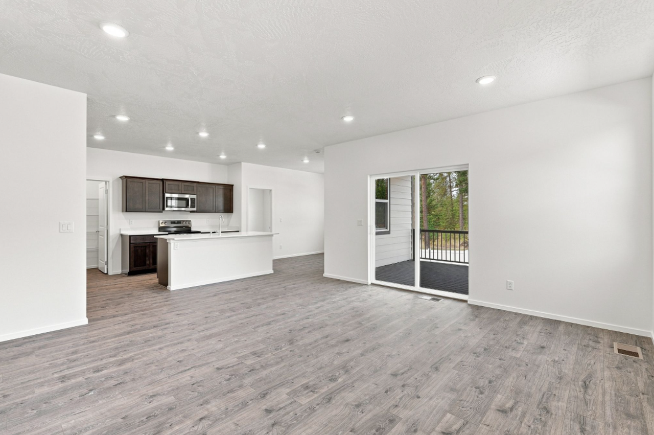 705 705 E 5th St - 411 N Arcadia Ave - Photo 7 of 36