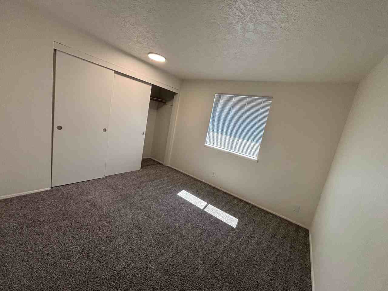 72nd - 395 - Photo 4 of 7