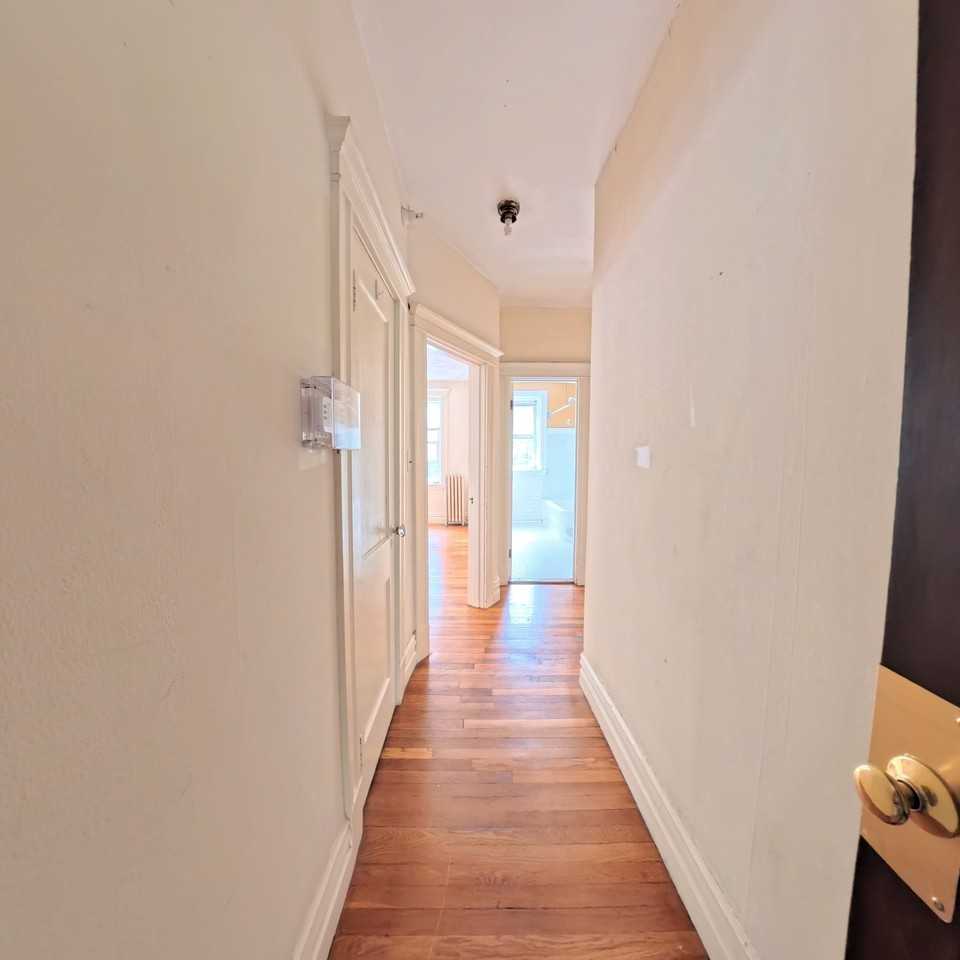 317 Saint Paul Street - Photo 5 of 18