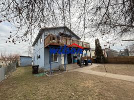 featured image of 809 S 9th St