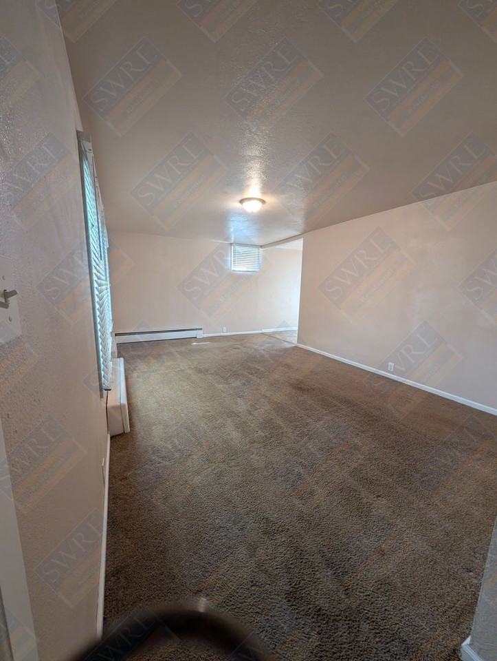 1410 Collins St - Photo 3 of 11