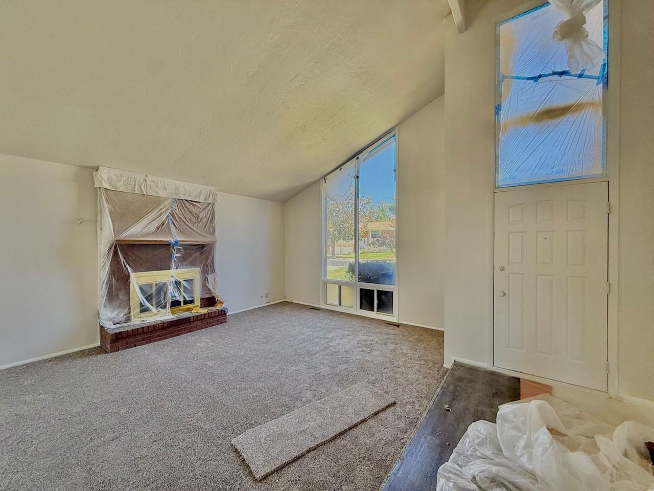 6424 S Westridge St - Photo 5 of 28