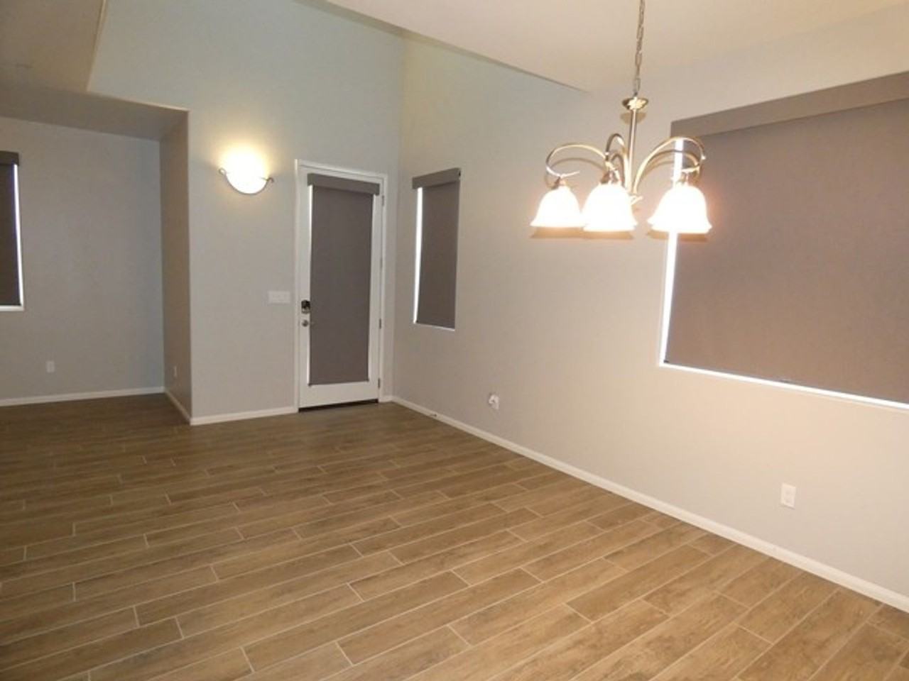 1925 Celebration Ave - Photo 3 of 10