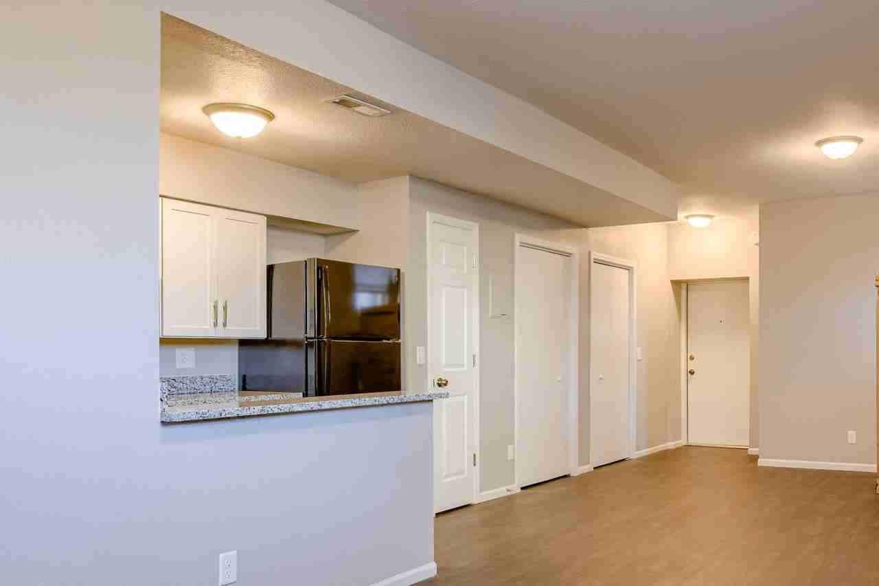 210 South 24th Street - Photo 4 of 24