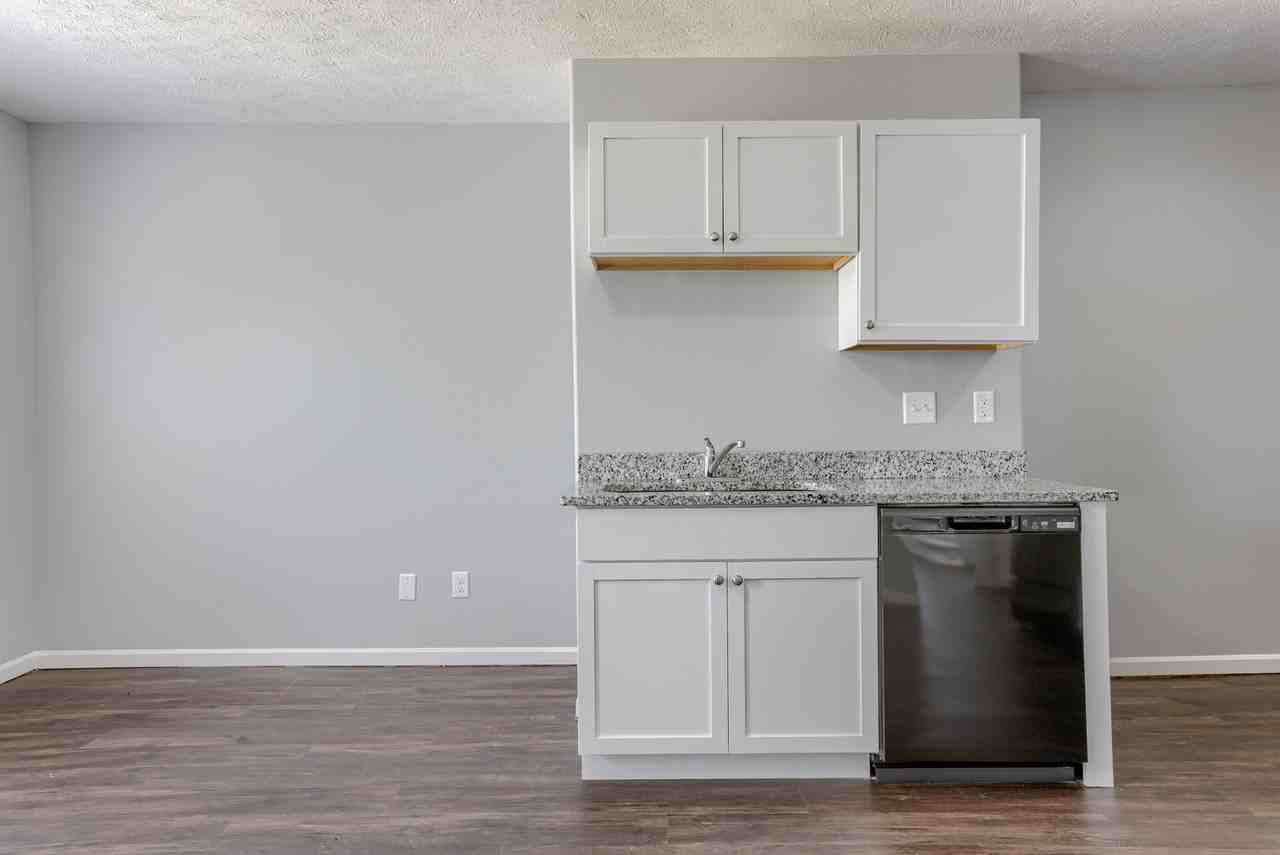2233 South 20th Street - Photo 4 of 23