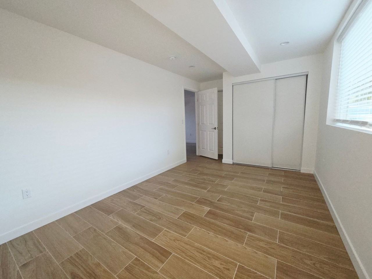 DNA Apartments 13425 Vanowen LLC - Photo 4 of 15