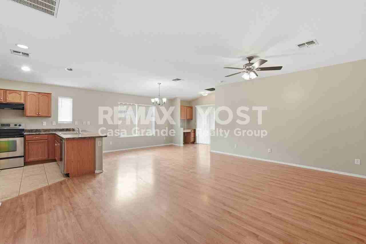 1377 E Prickly Pear Dr - Photo 2 of 22